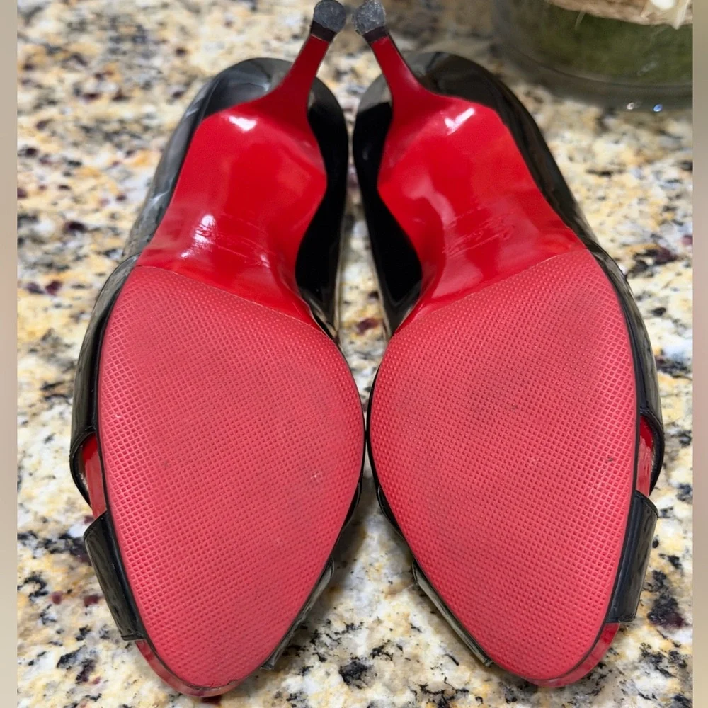 Christian Louboutin Black Patent Shelley 85 Peep Toe Pumps, Size 37